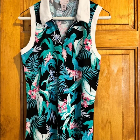 Tommy Bahama golf skort and sleeveless top size medium - Picture 4 of 6